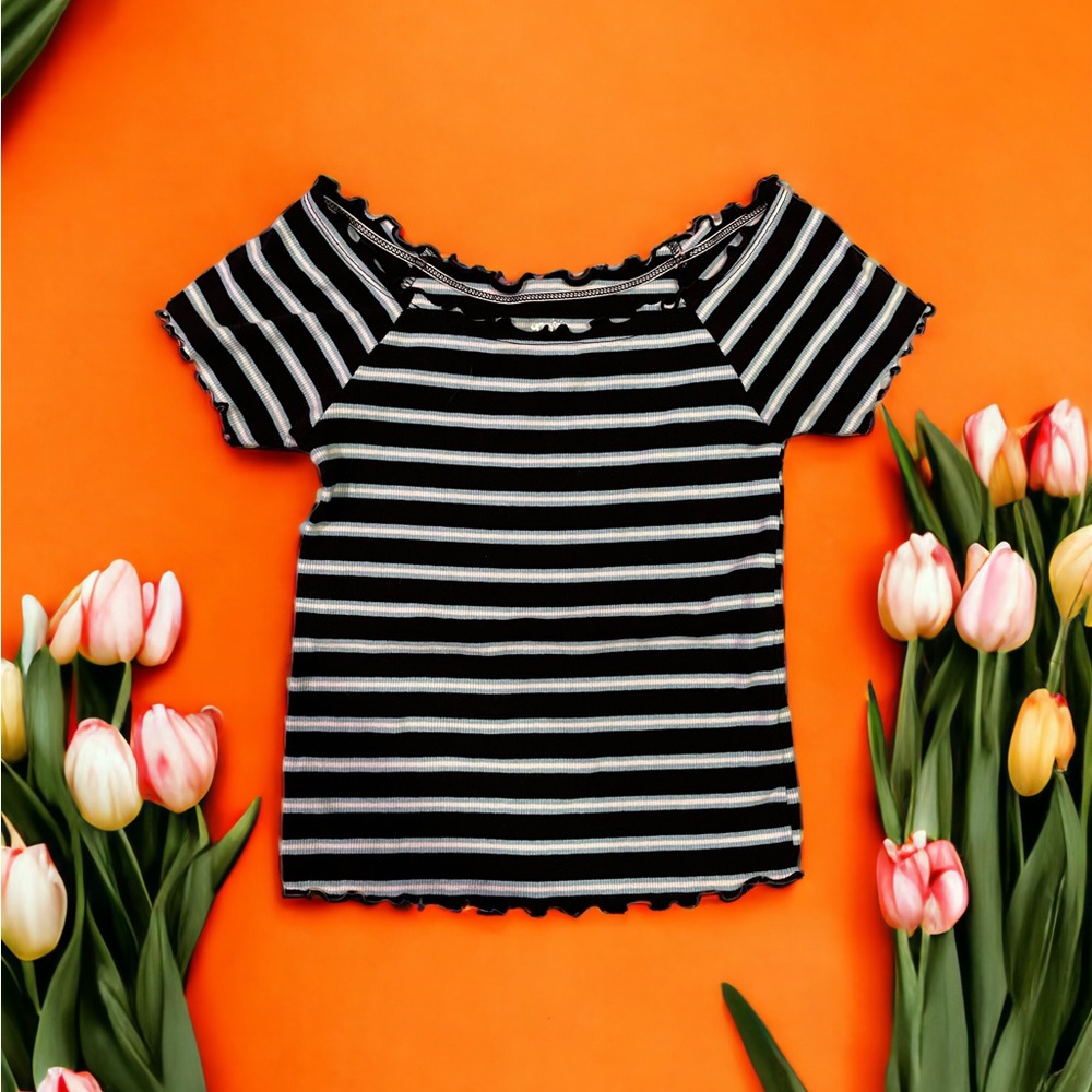 Justice Ribbed Striped Lettuce Edge Top Girls 12 Y2K Baby Tee Black White Fitted